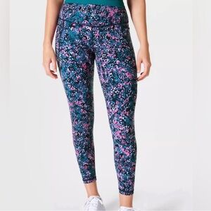 Sweaty Betty Power 7/8 Workout Leggings
Pink Scattered Petal Print Size 6